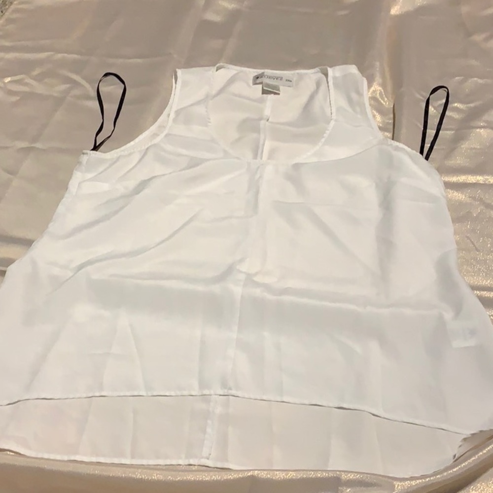 Tank - Picture 3 of 3